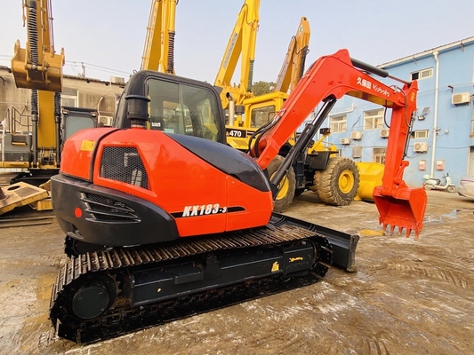حفرة كوبوتا KX183 الأصلية اليابانية ذات 8 أطنان مع قوة محرك 47.8 كيلوواط و 0.31 م3 سعة دلو