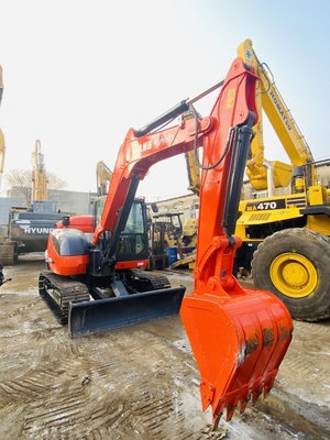 حفرة كوبوتا KX183 الأصلية اليابانية ذات 8 أطنان مع قوة محرك 47.8 كيلوواط و 0.31 م3 سعة دلو