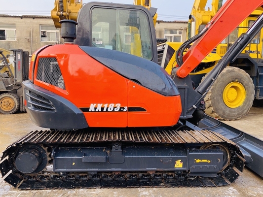 حفرة كوبوتا KX183 الأصلية اليابانية ذات 8 أطنان مع قوة محرك 47.8 كيلوواط و 0.31 م3 سعة دلو