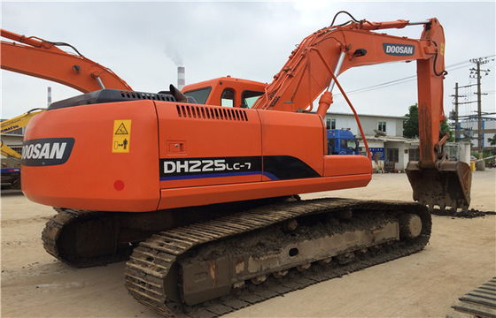 22 طن الحفرة الأصلية المستخدمة Doosan DH225 الزحف مع 0.39-1.49 م3 سعة دلو
