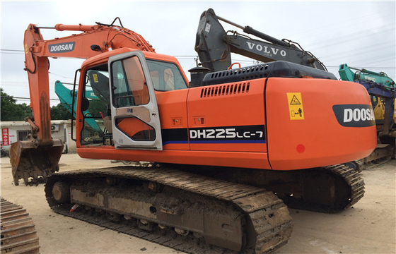22 طن الحفرة الأصلية المستخدمة Doosan DH225 الزحف مع 0.39-1.49 م3 سعة دلو