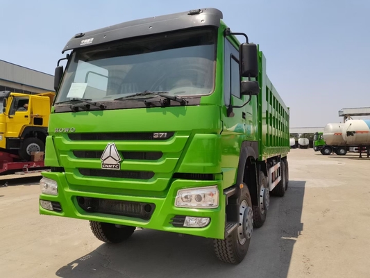شاحنة قمامة مستعملة سينوتروك هوو 371hp 6x4 8x4 تيبر للبيع