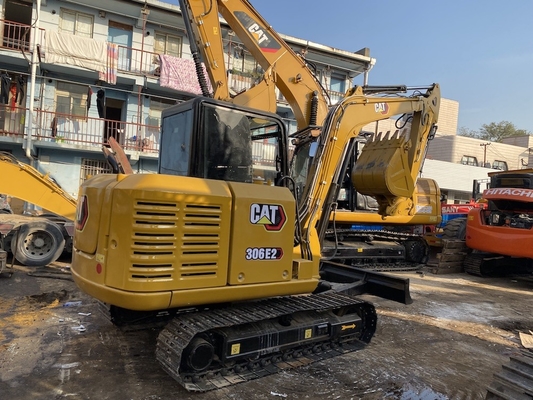 حفرة كاتربيلر مستعملة من اليابان CAT 306E2 الحفرة الزحفية 6 طن آلات البناء