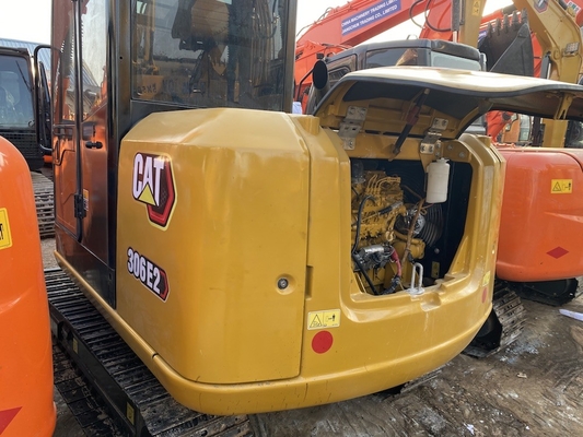 حفرة كاتربيلر مستعملة من اليابان CAT 306E2 الحفرة الزحفية 6 طن آلات البناء