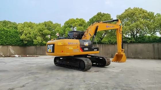 الحفرة الكبرى الأصلية اليابانية المستخدمة حفرة كات 320D يد ثانية 20 طن حفرة 320B 320C 320D
